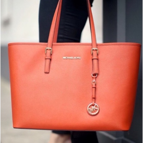 MICHAEL KORS Jet Set Large Travel E/W Tote - Picture 3 of 16